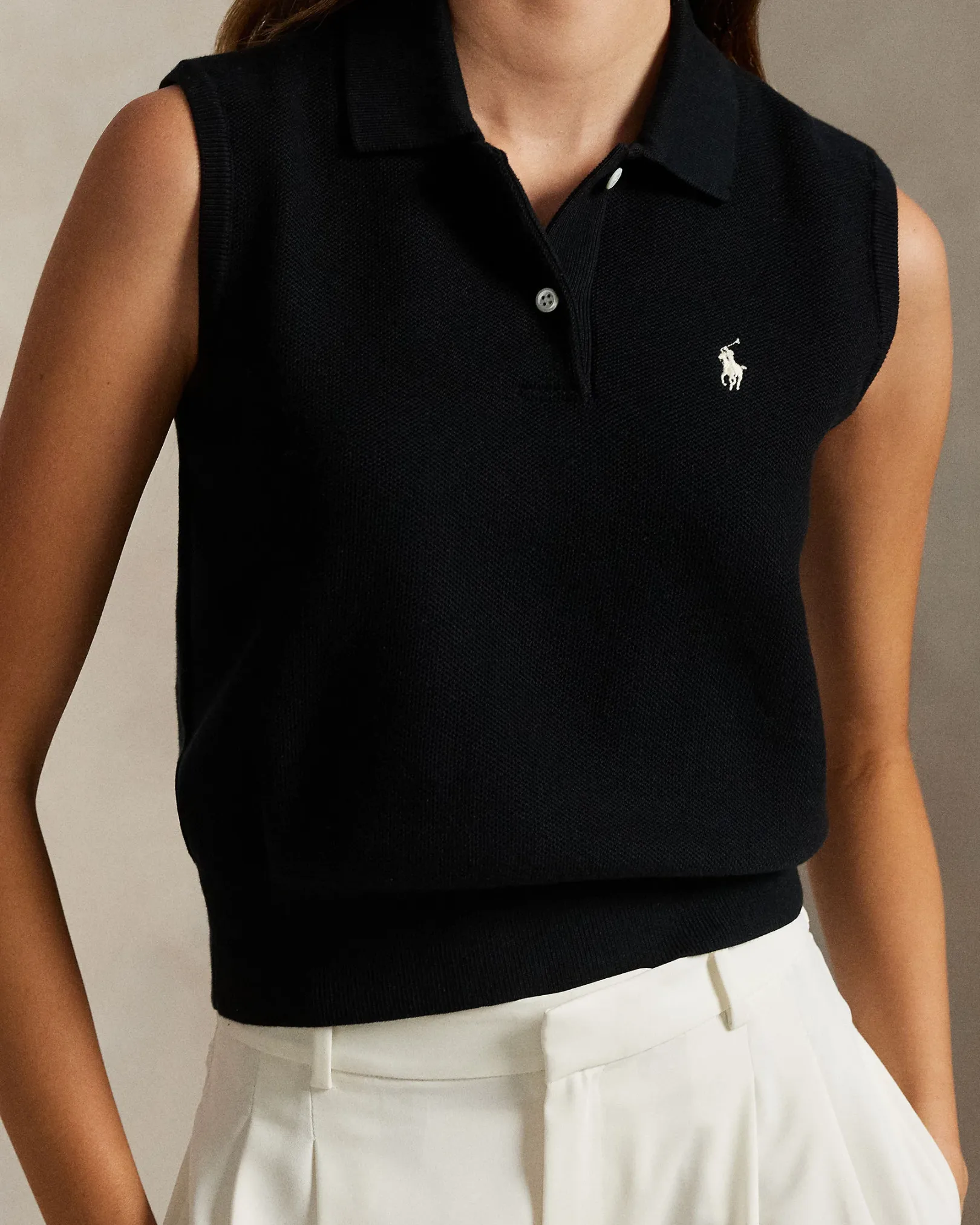 Ralph Lauren Cotton Cropped Sleeveless Polo Sweater, деталь