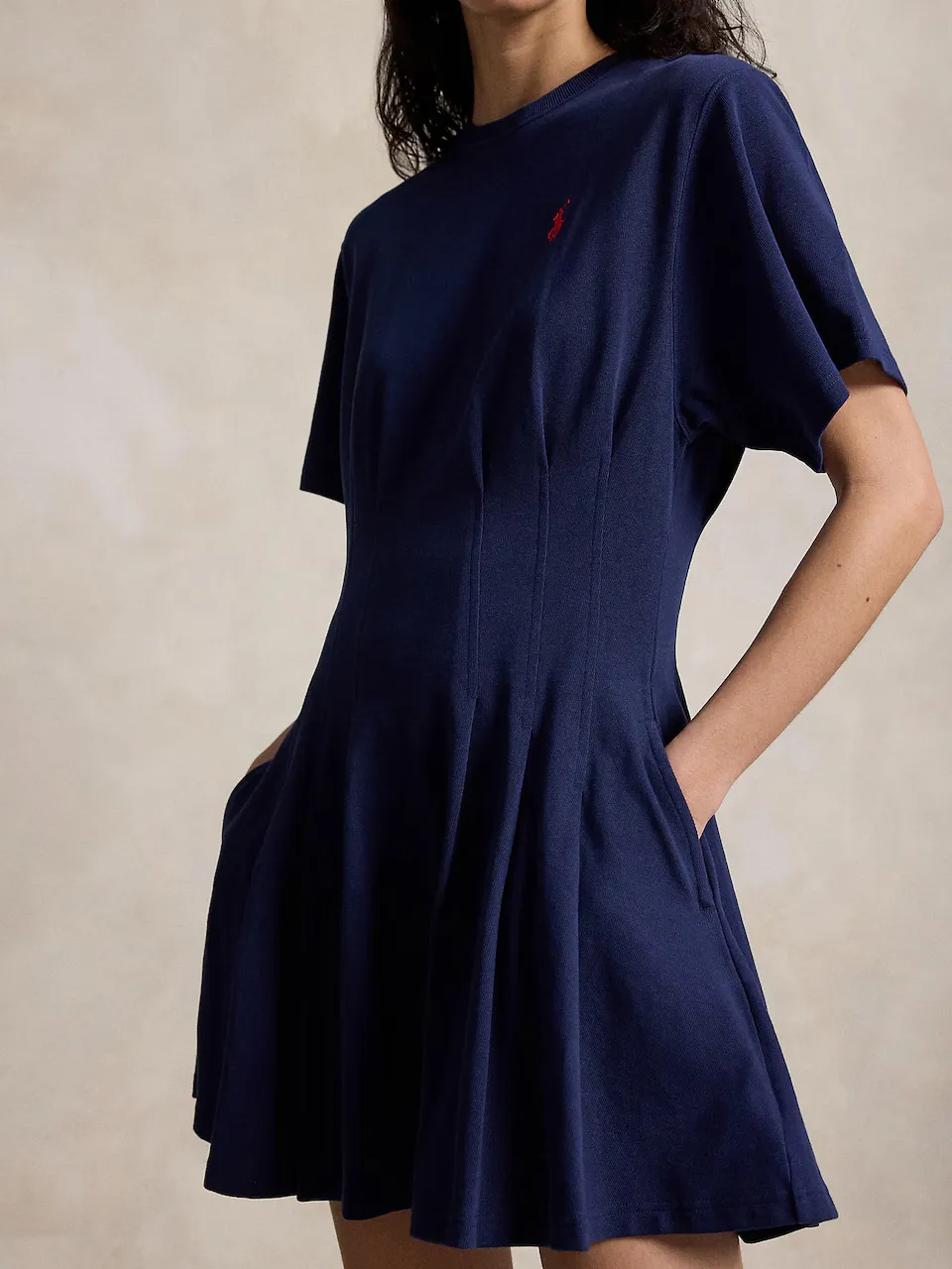 Ralph Lauren Shaped Cotton Jersey Tee Dress, деталь