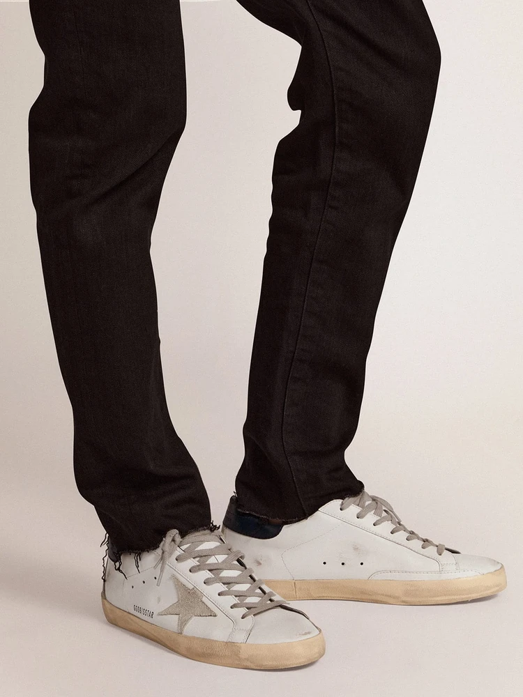 Golden Goose Super-Star with suede star and blue heel tab, деталь
