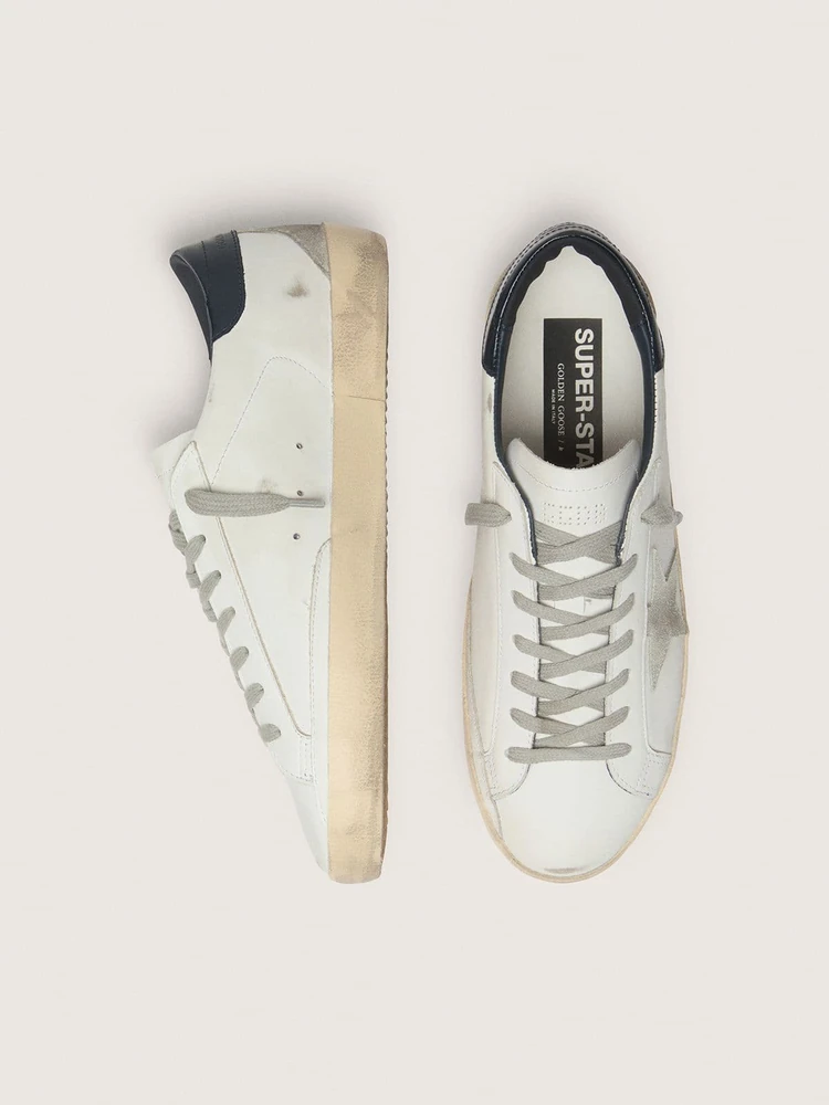 Golden Goose Super-Star with suede star and blue heel tab, деталь