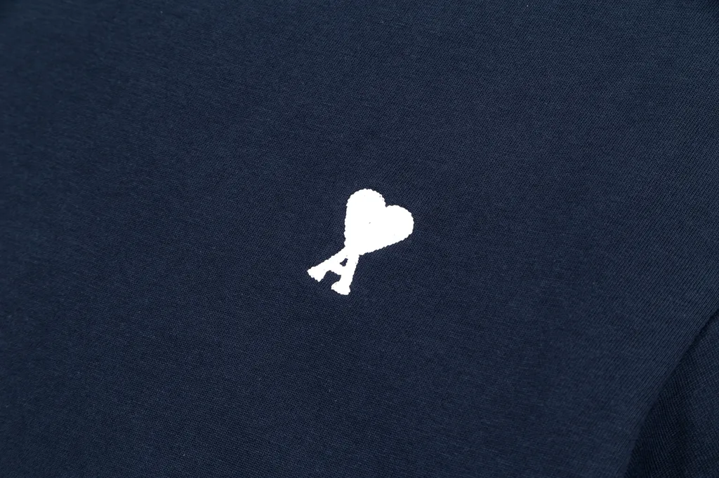 Ami Paris Ami de Coeur T-Shirt, деталь